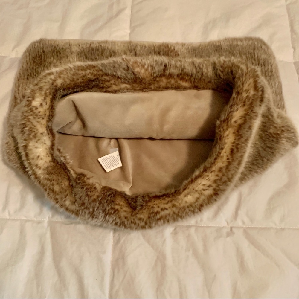 Neck Warmer - Picture 2 of 5